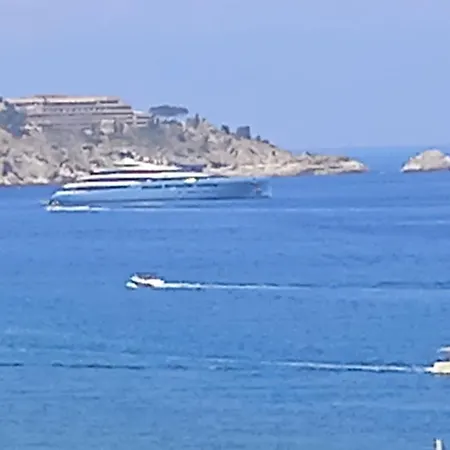 Donna Sicilia Apartament